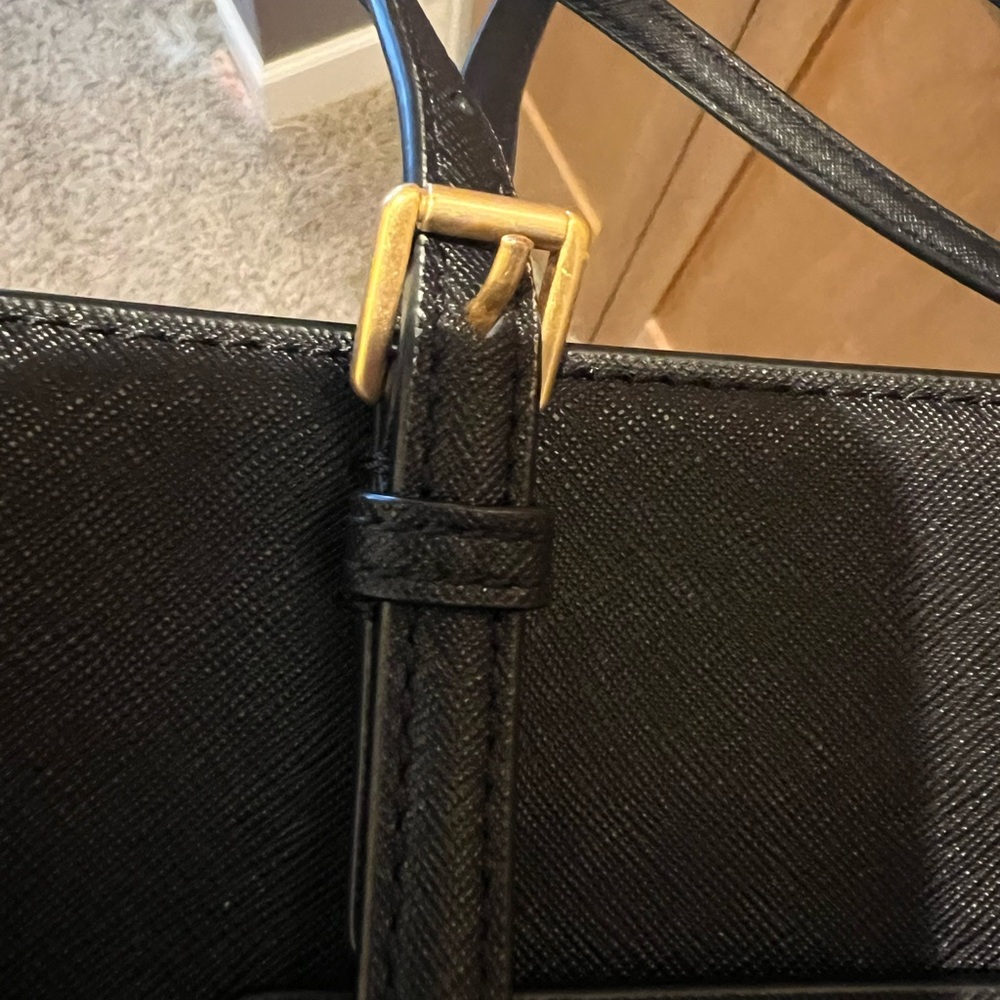 Tory Burch Black Tote Bag Like Brand New, Saffiano Leather w/crossbody strap - Picture 10 of 12